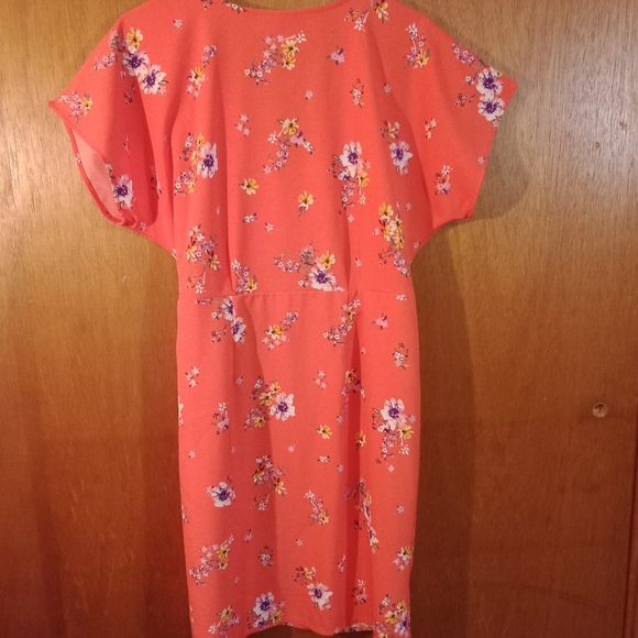Studio B by Bobeau short sleeve orange wrap around dress with floral print - Picture 6 of 10